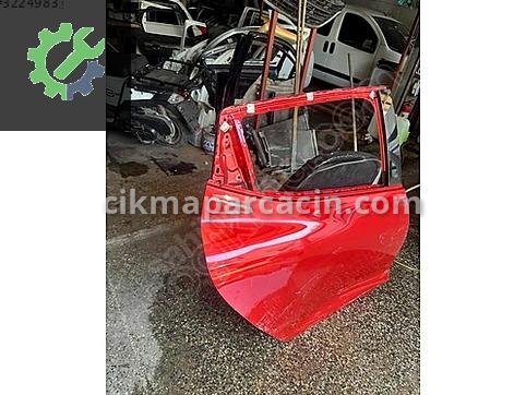 Renault Clio Sağ Ön Kapı çıkma parça