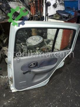 Renault Clio Sağ Arka Kapı çıkma parça