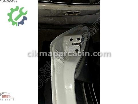 Renault Clio Sağ Arka Kapı çıkma parça