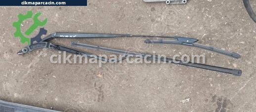 Renault Clio Silecek Kolu çıkma parça