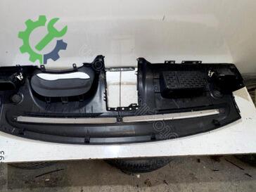 Renault Symbol Torpido çıkma parça