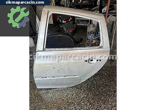 Renault Clio Sol Arka Kapı çıkma parça