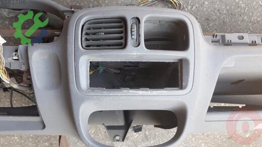 Renault Clio Sol Havalandırma Izgaraları çıkma parça