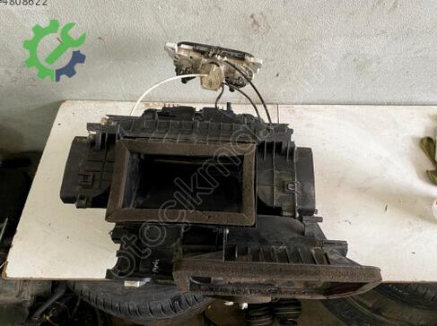 Renault Symbol Kalorifer Kutusu çıkma parça