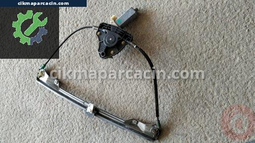 Renault Clio Sağ Ön Cam Krikosu çıkma parça