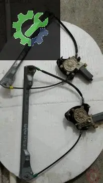 Renault Clio Sağ Ön Cam Krikosu çıkma parça