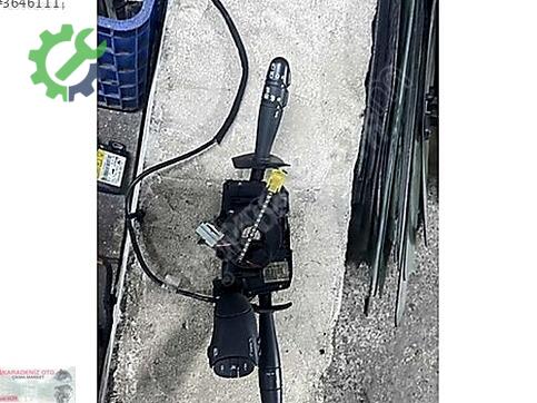 Renault Clio Sinyal Kolu çıkma parça