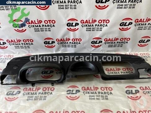 Renault Clio Torpido çıkma parça