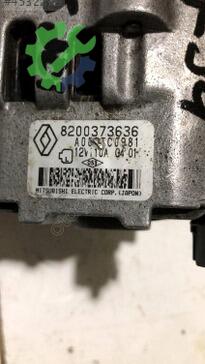 Renault Clio Şarj Dinamosu 8200373636 çıkma parça