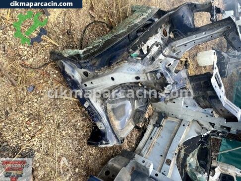 Renault Clio Sağ Şasi çıkma parça