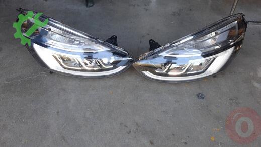 Renault Clio LED Far çıkma parça