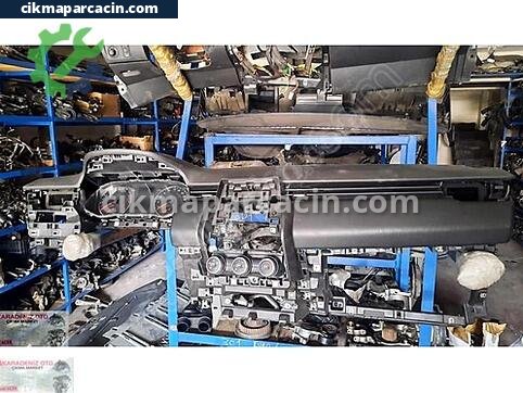 Renault Clio Torpido çıkma parça