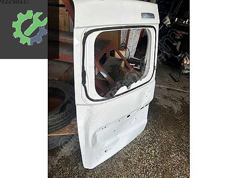 Renault Express Bagaj Kapağı çıkma parça