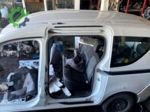 Renault Express 2025 Arka Tavan Sacı Çıkma