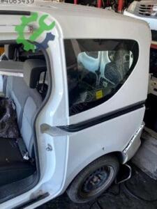 Renault Express 2025 Arka Çamurluk Çıkma