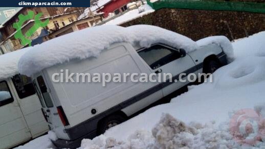 Renault Express Yarım Motor çıkma parça