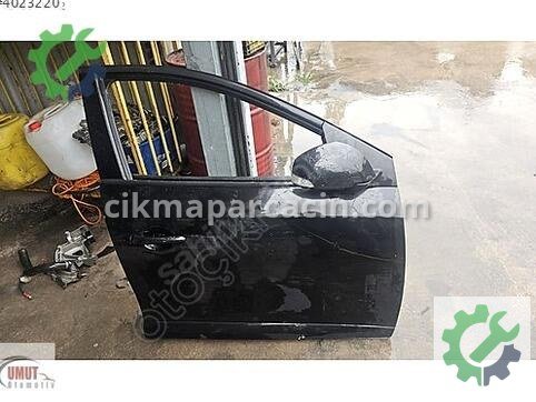 Renault Fluence Sağ Ön Kapı çıkma parça