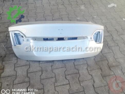 Renault Fluence Bagaj Kapağı çıkma parça