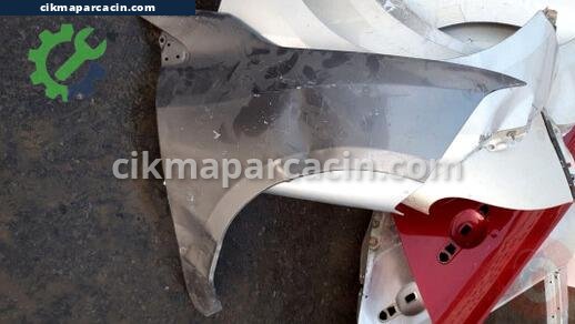 Renault Fluence Sağ Çamurluk çıkma parça