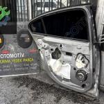 RENAULT FLUENCE HATASIZ Çıkma Orijinal Sol Arka Kapı