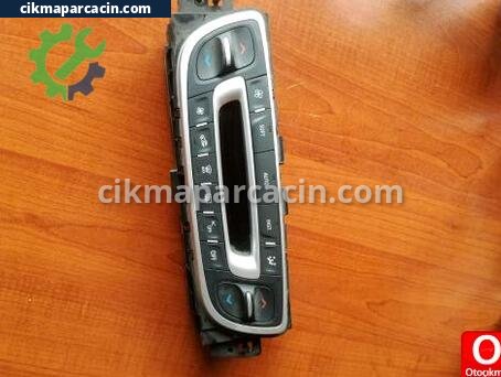 Renault Fluence Klima Kontrol Paneli çıkma parça