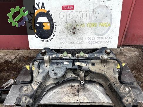 Renault Fluence Ön Travers çıkma parça