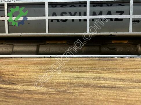 Renault Fluence Ön Panjur 788558964R çıkma parça