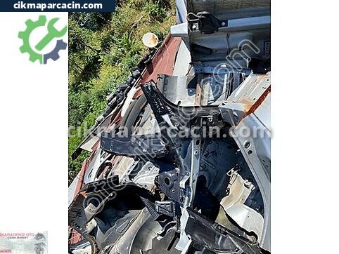 Renault Fluence Sol Şasi çıkma parça