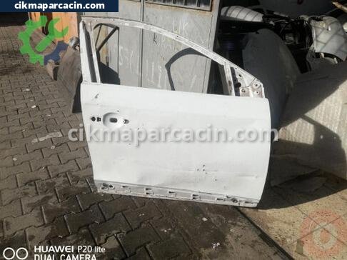 Renault Fluence Sağ Ön Kapı çıkma parça