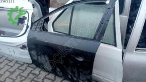 RENAULT FLUENCE SAĞ ÖN KAPI ÇIKMA