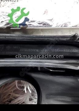 Renault Fluence Sis Farı Çerçevesi çıkma parça
