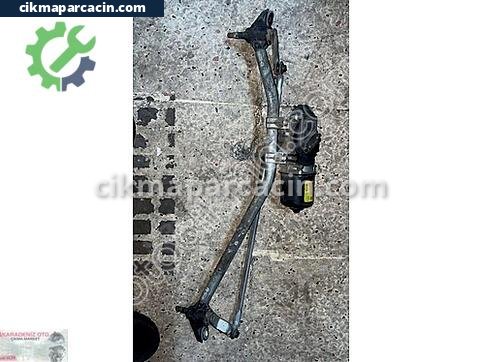 Renault Fluence Silecek Kolu çıkma parça