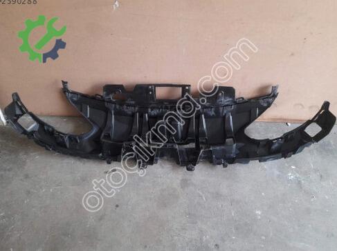 Renault Fluence Tampon Braketi çıkma parça