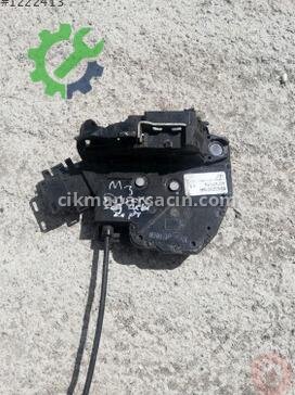 Renault Fluence Sağ Arka Kapı Kilidi çıkma parça
