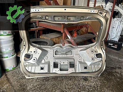 Renault Kadjar Bagaj Kapağı çıkma parça