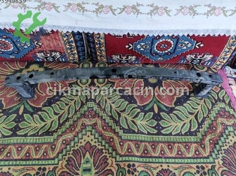 Renault Kadjar Ön Tampon Demiri çıkma parça