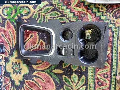 Renault Kadjar Orta Konsol çıkma parça