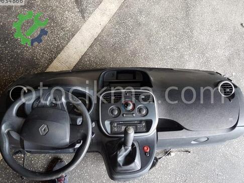 Renault Kangoo Torpido çıkma parça