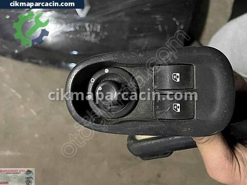 Renault Kangoo Çamurluk çıkma parça