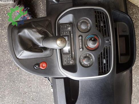 Renault Kangoo Cd - Çalar çıkma parça