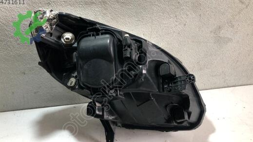 Renault Kangoo Sol Ön Far çıkma parça
