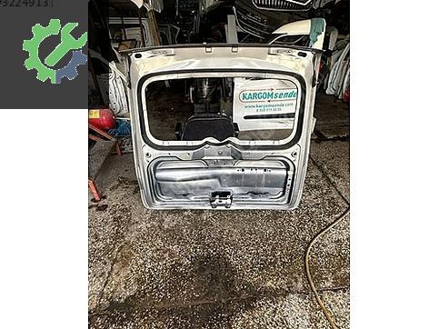 Renault Kangoo Bagaj Kapağı çıkma parça