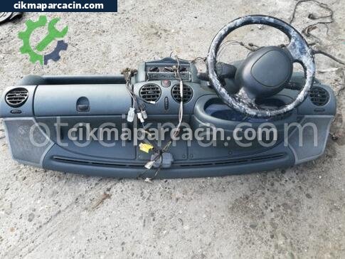 Renault Kangoo Torpido çıkma parça