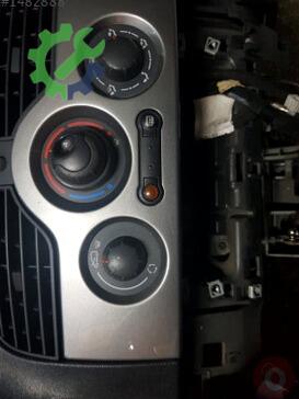 Renault Kangoo Klima Kontrol Paneli çıkma parça