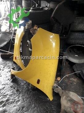 Renault Kangoo Ön Çamurluk çıkma parça
