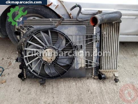 Renault Kangoo Radyatör çıkma parça