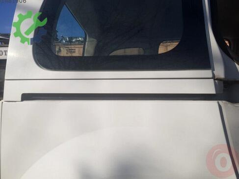 Renault Kangoo Kapı Çıtası çıkma parça