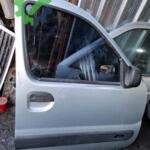 Renault kango sağ ön kapı