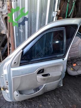 Renault Kangoo Sağ Ön Kapı çıkma parça