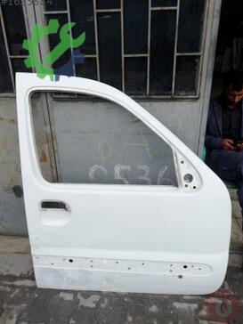 Renault Kangoo Sağ Ön Kapı çıkma parça
